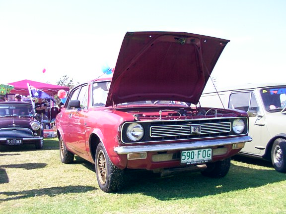 Morris Marina in the mist of the Mini Club display