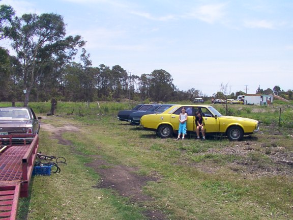 New car in the district, Yellow deluxe